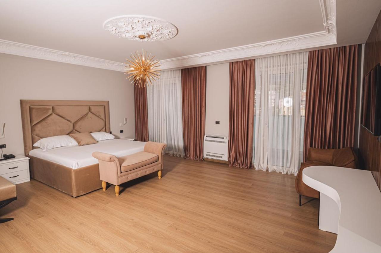 Hotel Grand Mirage Vlorë Esterno foto