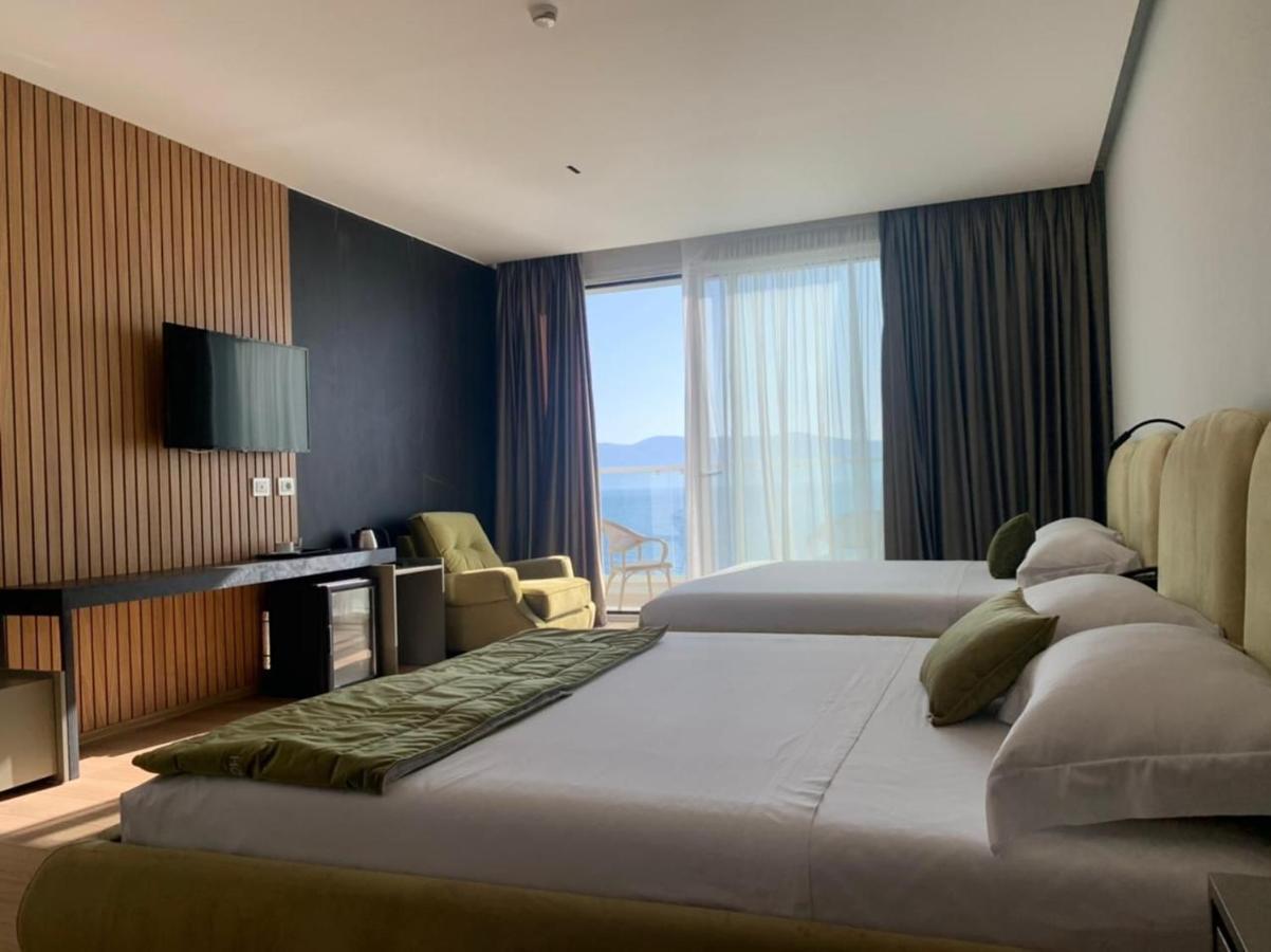 Hotel Grand Mirage Vlorë Esterno foto