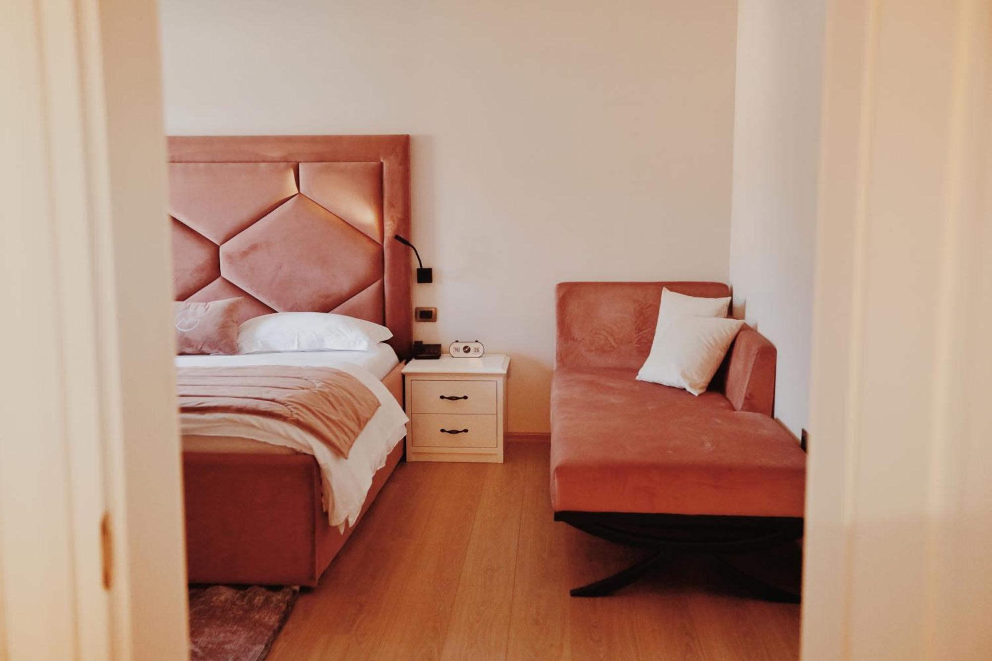 Hotel Grand Mirage Vlorë Esterno foto